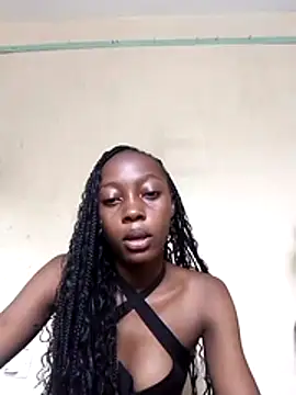 Snapshot of prettyellahm chatting on July 15, 2026, 12:56 pm prettyellahm online show from July 15, 2026, 12:56 pm