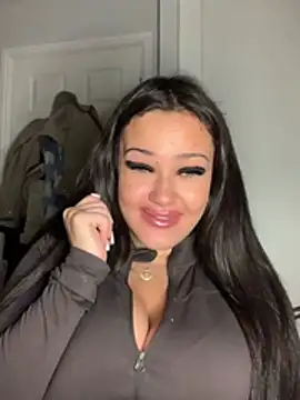 ChloeChannelUkx online show from July 2, 2026, 9:43 pm