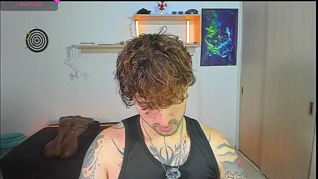 Snapshot of ARES_TATTO chatting on July 10, 2026, 11:32 am ARES TATTO online show from July 10, 2026, 11:32 am