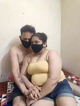 Wild-Couples online show from July 7, 2026, 6:33 pm