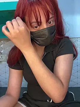 Snapshot of shraddhakapoor15 chatting on July 2, 2026, 10:32 am shraddhakapoor15 online show from July 2, 2026, 10:32 am
