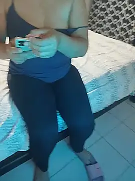 Angelitta1994 online show from August 3, 2026, 12:41 am