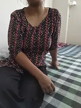 Snapshot of Avni_singh_ chatting on July 3, 2026, 10:11 am Avni singh online show from July 3, 2026, 10:11 am