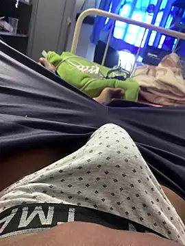 freakyyybuddy online show from July 17, 2026, 12:57 pm