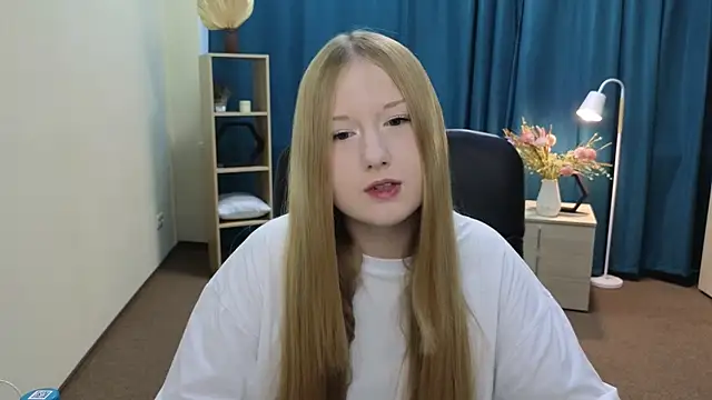 Snapshot of LashondaBloemer chatting on July 5, 2026, 4:19 am LashondaBloemer online show from July 5, 2026, 4:19 am