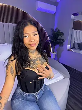 LiliLanner online show from July 15, 2026, 11:50 am