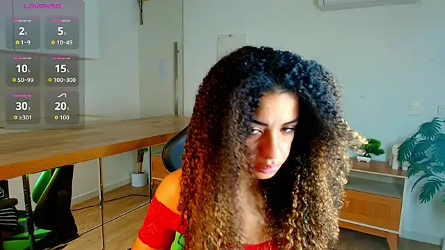 Snapshot of Gina_Glam chatting on July 27, 2026, 11:17 am Gina Glam online show from July 27, 2026, 11:17 am