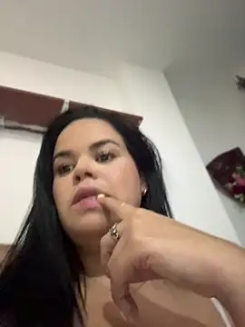 AliceStarshine online show from July 6, 2026, 3:13 am
