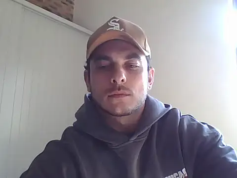 Snapshot of Marcelothegreek chatting on July 4, 2026, 10:21 am Marcelothegreek online show from July 4, 2026, 10:21 am