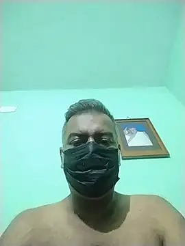 Snapshot of daddy_small_dick chatting on July 10, 2026, 8:31 pm daddy small dick online show from July 10, 2026, 8:31 pm