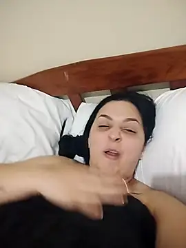 Snapshot of valeria1883 chatting on July 7, 2026, 2:20 pm valeria1883 online show from July 7, 2026, 2:20 pm