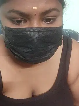 Sexy Layanya online show from August 7, 2026, 5:13 am