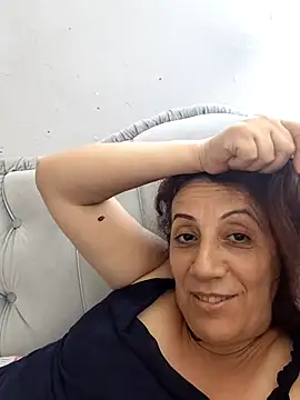 esineee online show from July 15, 2026, 11:50 am