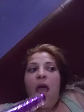 Snapshot of AndreeeaxXx chatting on July 17, 2026, 5:54 pm AndreeeaxXx online show from July 17, 2026, 5:54 pm