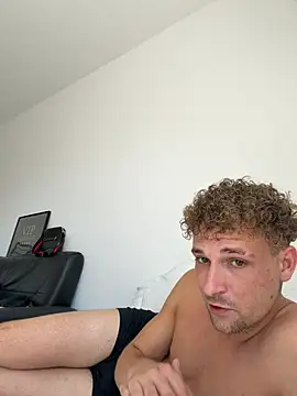 youngplayboymmm online show from July 13, 2026, 10:36 am