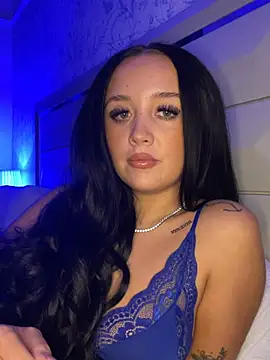 lillygold  online show from July 7, 2026, 3:31 am