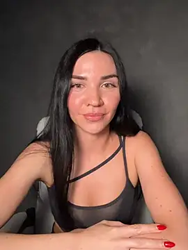 AigulLuna online show from July 21, 2026, 5:14 pm