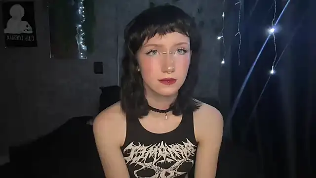 Snapshot of Silfara chatting on July 11, 2026, 6:08 pm Silfara online show from July 11, 2026, 6:08 pm