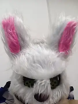 Snapshot of Happy_rabbith chatting on July 17, 2026, 6:38 pm Happy rabbith online show from July 17, 2026, 6:38 pm