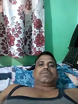 Snapshot of Hotypooja1 chatting on August 4, 2026, 3:44 am Hotypooja1 online show from August 4, 2026, 3:44 am