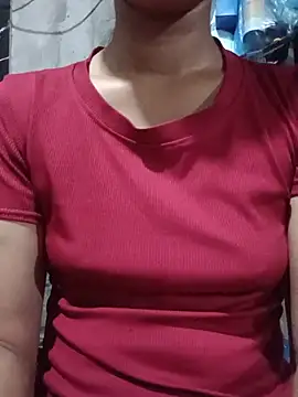 Snapshot of Rosie-loveU- chatting on July 11, 2026, 10:43 pm Rosie-loveU- online show from July 11, 2026, 10:43 pm