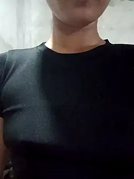 Snapshot of Rosie-loveU- chatting on July 24, 2026, 11:12 pm Rosie-loveU- online show from July 24, 2026, 11:12 pm
