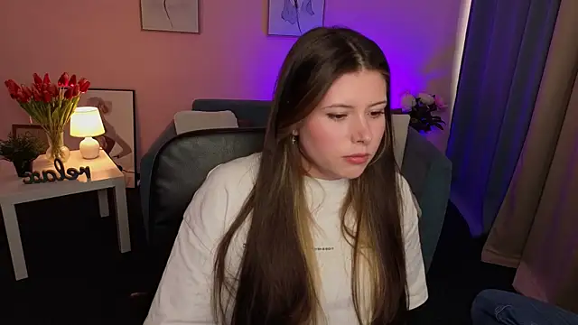 LilyHarttt online show from July 11, 2026, 2:50 pm