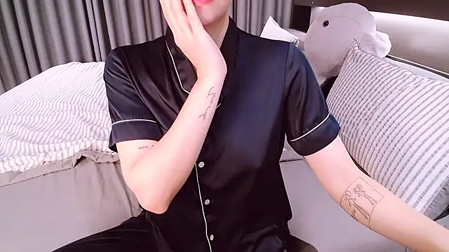 SungkyunnKwan online show from October 27, 2025, 12:22 am