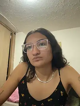 Snapshot of SamandOcean chatting on July 19, 2026, 1:03 am SamandOcean online show from July 19, 2026, 1:03 am