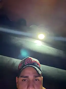 Snapshot of mtrueno chatting on July 11, 2026, 5:19 am mtrueno online show from July 11, 2026, 5:19 am