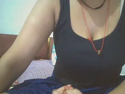 Snapshot of cute_girl_12 chatting on July 21, 2026, 6:59 am cute girl 12 online show from July 21, 2026, 6:59 am