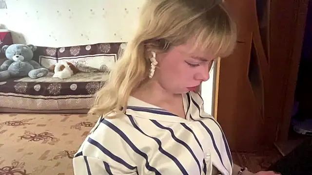 Snapshot of SERBIAN_KISS chatting on July 14, 2026, 7:35 am SERBIAN KISS online show from July 14, 2026, 7:35 am
