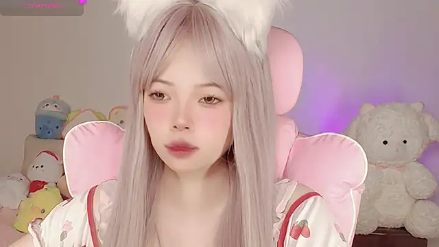 Snapshot of _MiMiii_ chatting on July 17, 2026, 9:45 pm MiMiii online show from July 17, 2026, 9:45 pm