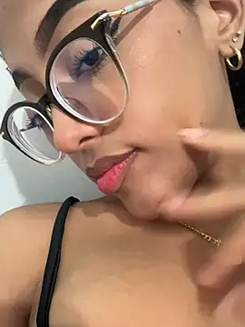 Snapshot of Kimy_lux chatting on July 12, 2026, 2:12 am Kimy lux online show from July 12, 2026, 2:12 am