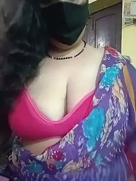 Snapshot of Cutie_Alia chatting on July 26, 2026, 3:35 am Cutie Alia online show from July 26, 2026, 3:35 am