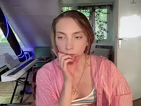 Snapshot of Anna_darko chatting on July 19, 2026, 3:53 pm Anna darko online show from July 19, 2026, 3:53 pm