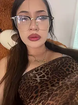 Lisbettebabyy online show from July 18, 2026, 3:04 am