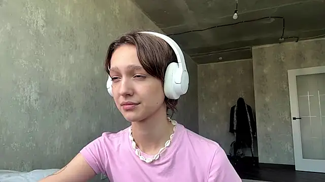 Snapshot of muwi_nuwi chatting on July 20, 2026, 8:54 am muwi nuwi online show from July 20, 2026, 8:54 am
