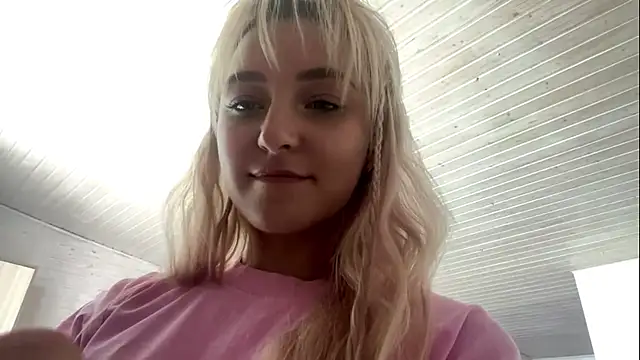 Snapshot of LilEvi chatting on July 13, 2026, 8:35 am LilEvi online show from July 13, 2026, 8:35 am