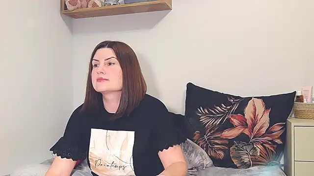 alisenties online show from March 9, 2025, 4:33 pm