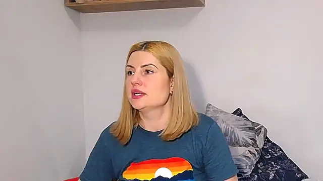 Snapshot of alisenties chatting on February 15, 2026, 3:22 pm alisenties online show from February 15, 2026, 3:22 pm