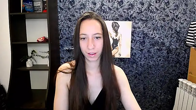 Snapshot of _Astraia_ chatting on July 20, 2026, 6:21 am Astraia online show from July 20, 2026, 6:21 am