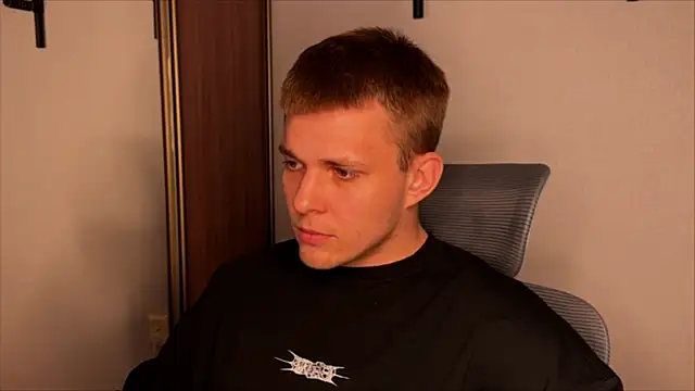 Snapshot of Nikclak chatting on July 21, 2026, 1:45 pm Nikclak online show from July 21, 2026, 1:45 pm