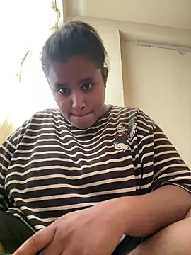 Snapshot of bhumii_ chatting on July 16, 2026, 6:32 am bhumii online show from July 16, 2026, 6:32 am