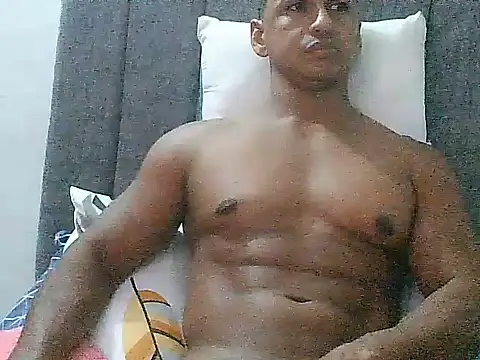 Snapshot of brandom35 chatting on July 14, 2026, 5:41 pm brandom35 online show from July 14, 2026, 5:41 pm