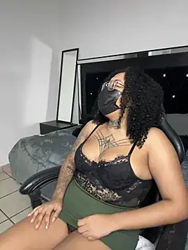 AlexandraSaez online show from July 16, 2026, 5:48 am