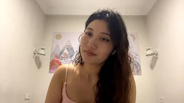 ReneeWagner online show from July 19, 2026, 1:19 pm