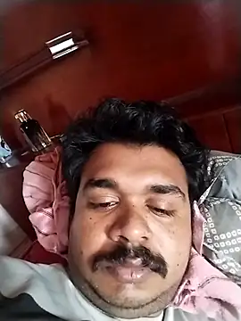 Anuu31 online show from July 16, 2026, 4:42 am