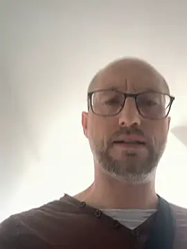 Snapshot of Rosbif69 chatting on July 21, 2026, 8:04 am Rosbif69 online show from July 21, 2026, 8:04 am