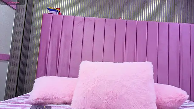 Sofia Messy- online show from July 17, 2026, 4:10 am